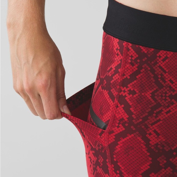 Lululemon What The Sport Short Mini Ziggy Snake Red Tide Cranberry 4 Run Gym - Picture 5 of 16